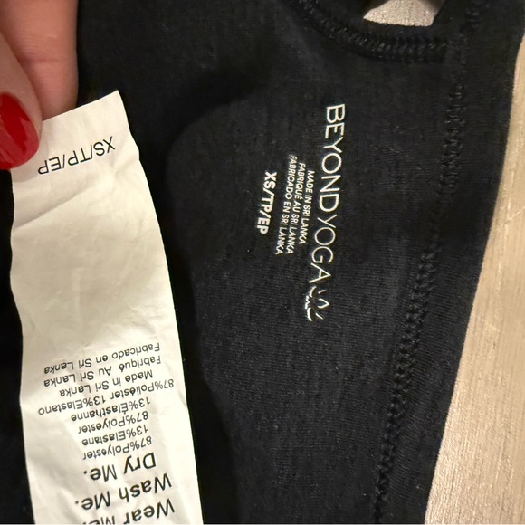 Beyond Yoga Spacedye Cropped Tank in Darkest Night - Picture 5 of 5